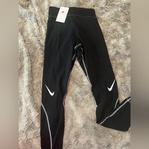 Women’s Nike leggings